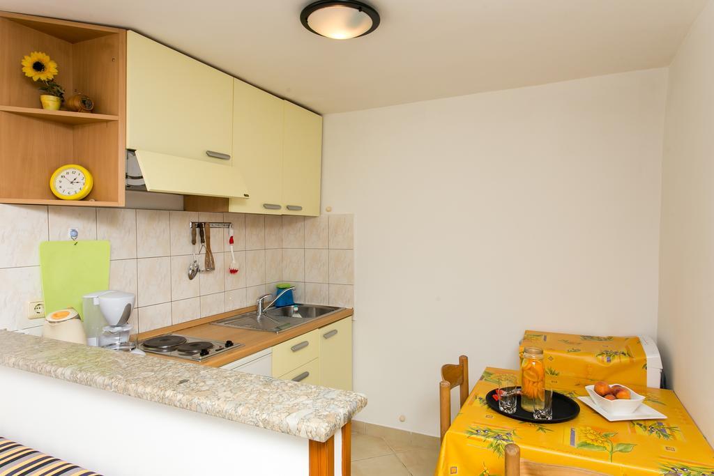 Hrvoje Place Apartments ドゥブロブニク エクステリア 写真